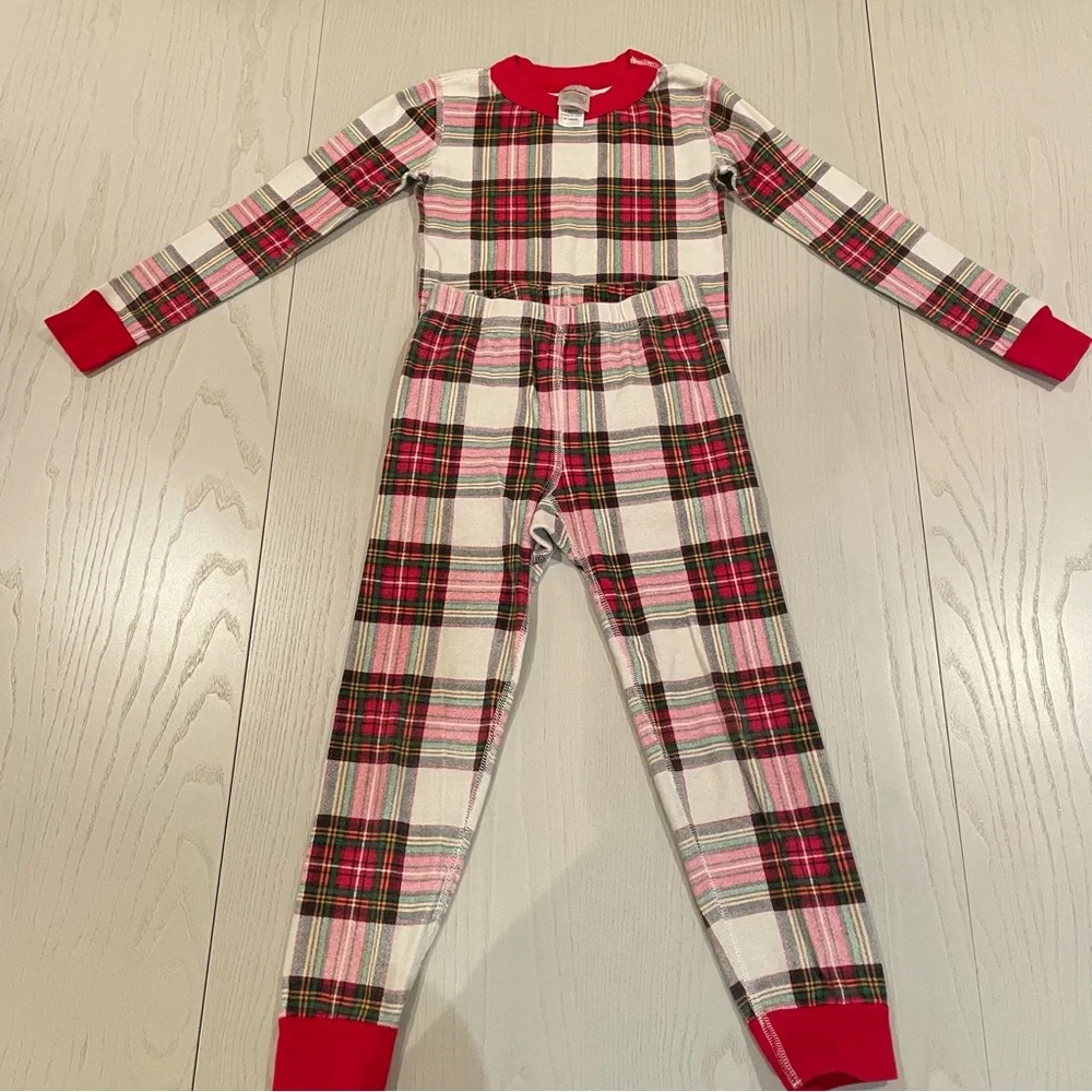 Hanna Andersson HannaJams Long John Pajama Set (Family Holiday Plaid) Size 110 5